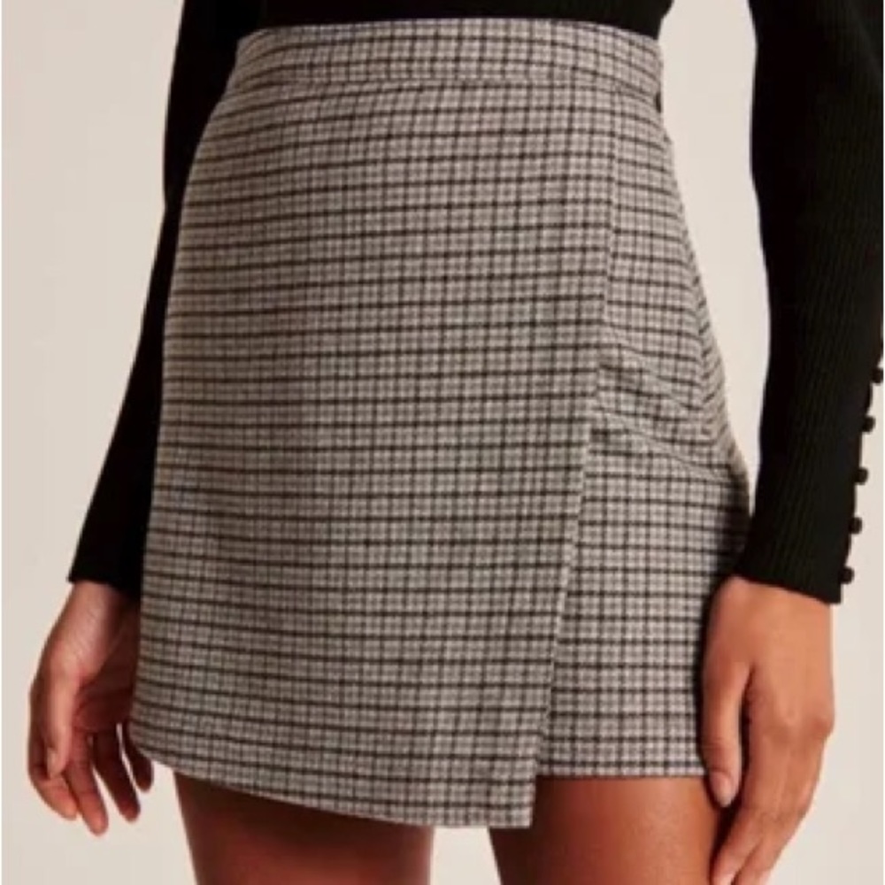 Wool miniskirt